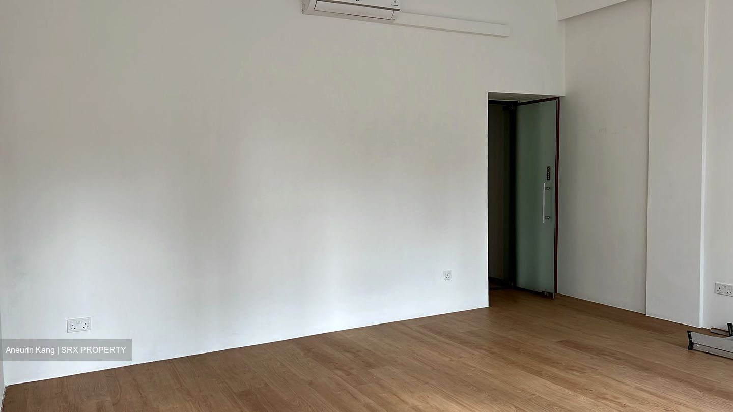 New Bridge Road (D2), Office #621229411